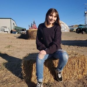 Meet your Posher, Natalie